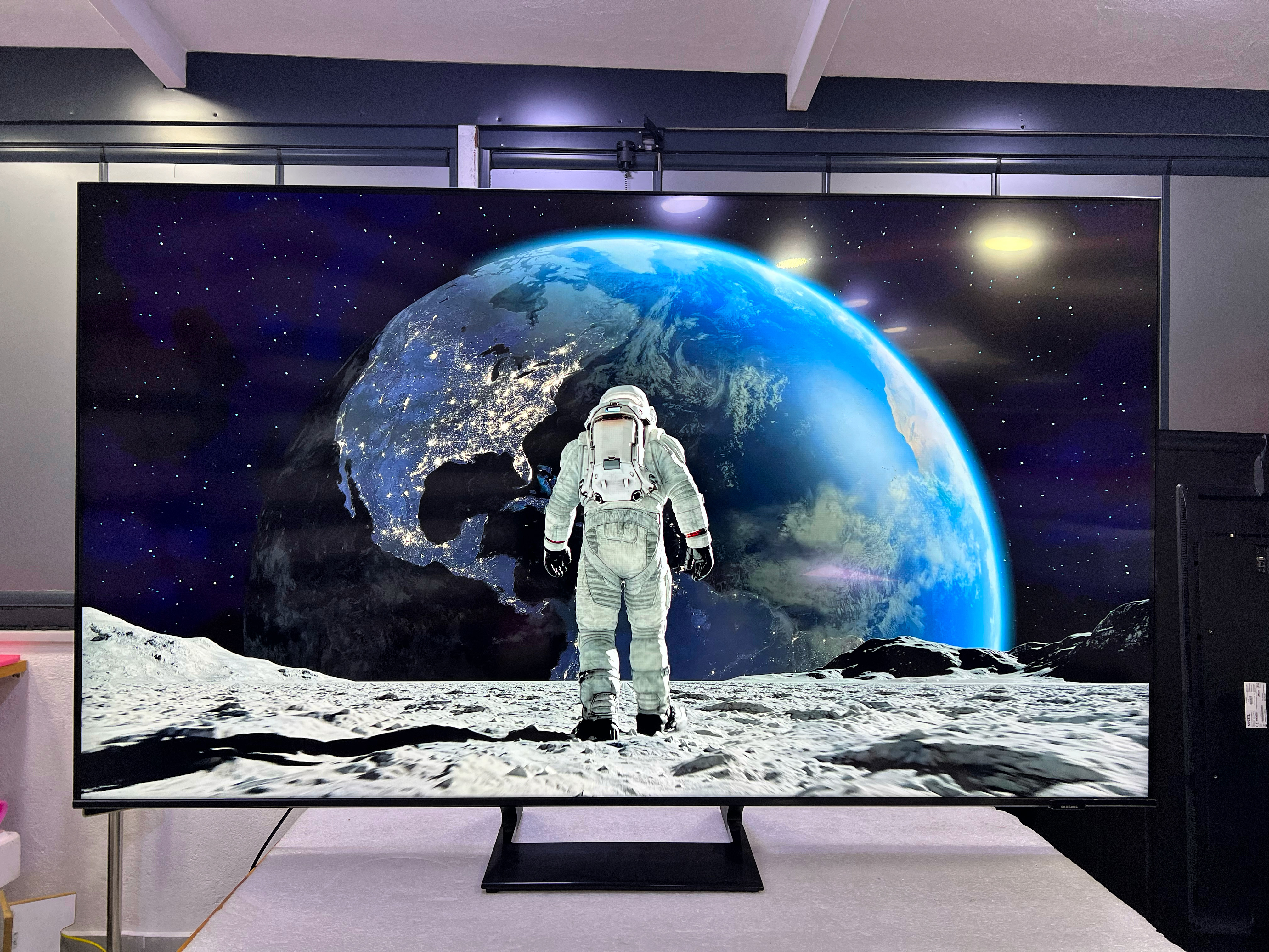 Samsung Crystal 65AU9000 4K Ultra HD 65" 165 Ekran Uydu Alıcılı Smart LED TV